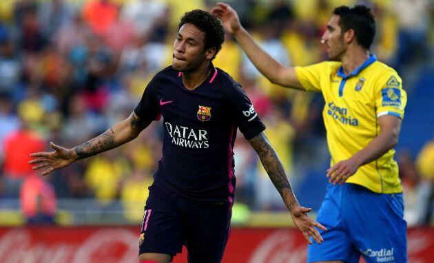 Neymar celebra uno de sus goles a la UD Las Palmas.