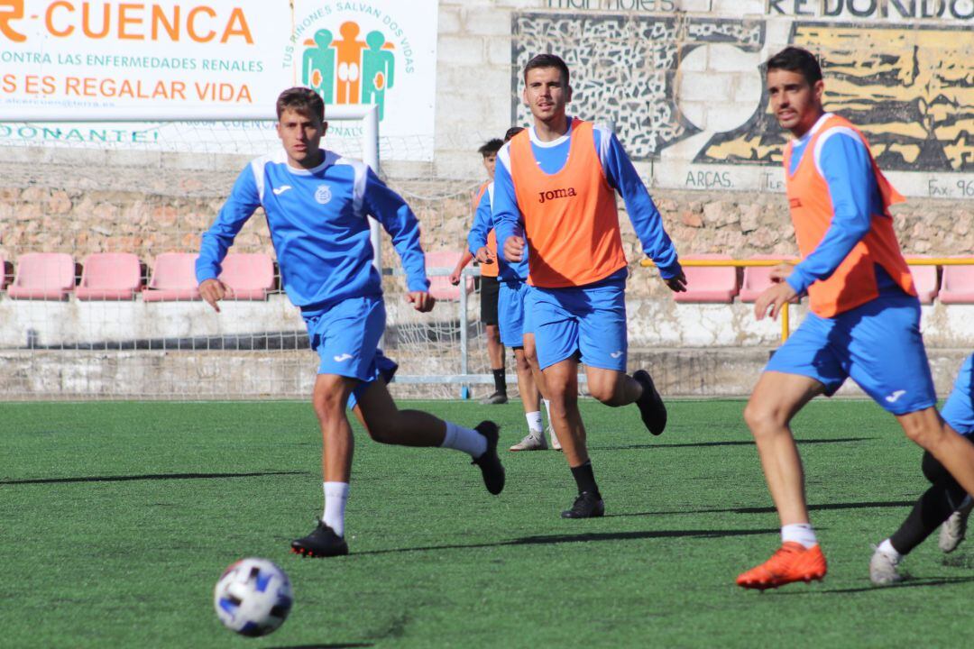 Jugadores del Conquense durante un entrenamiento