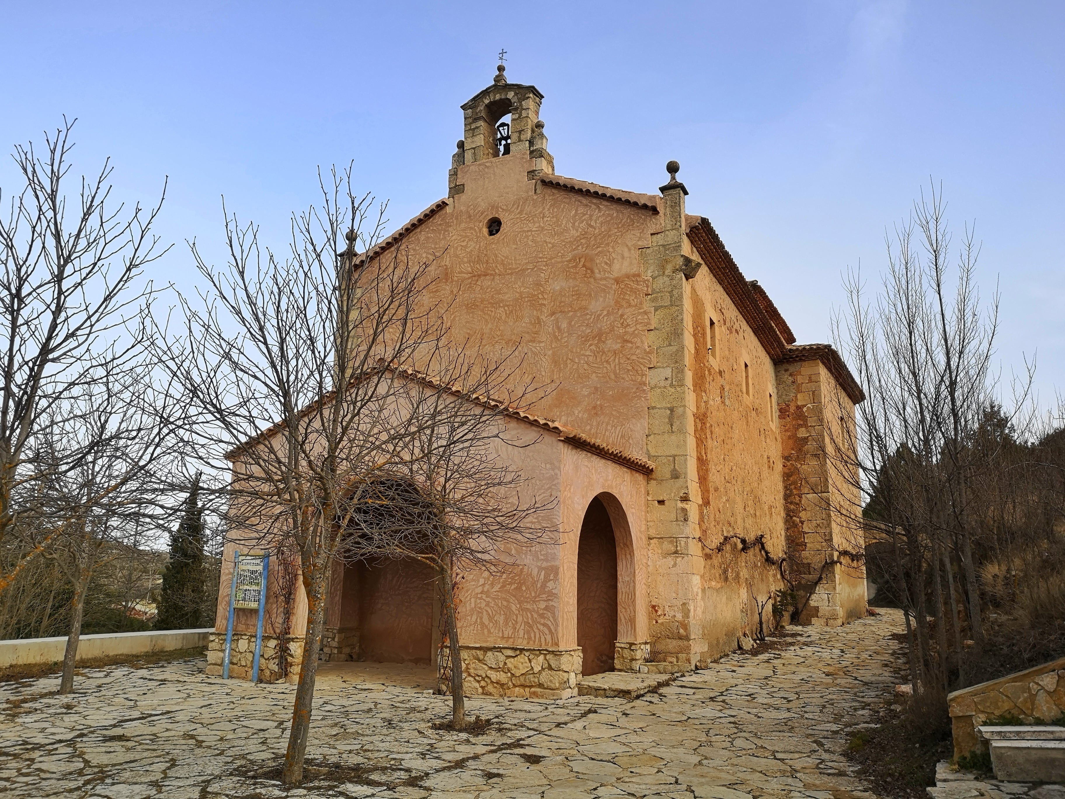 Ermita de Fuenmaría en Landete (Cuenca).