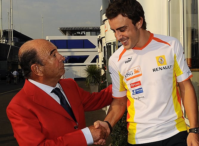 Botín y Fernando Alonso se saludan en Monza