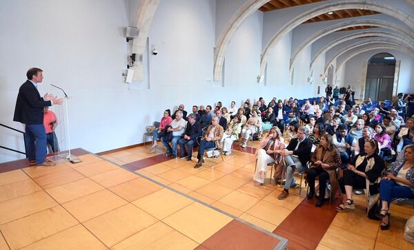 Borja Suárez se dirige a los asistentes a la Junta Directiva provincial del PP en Burgos