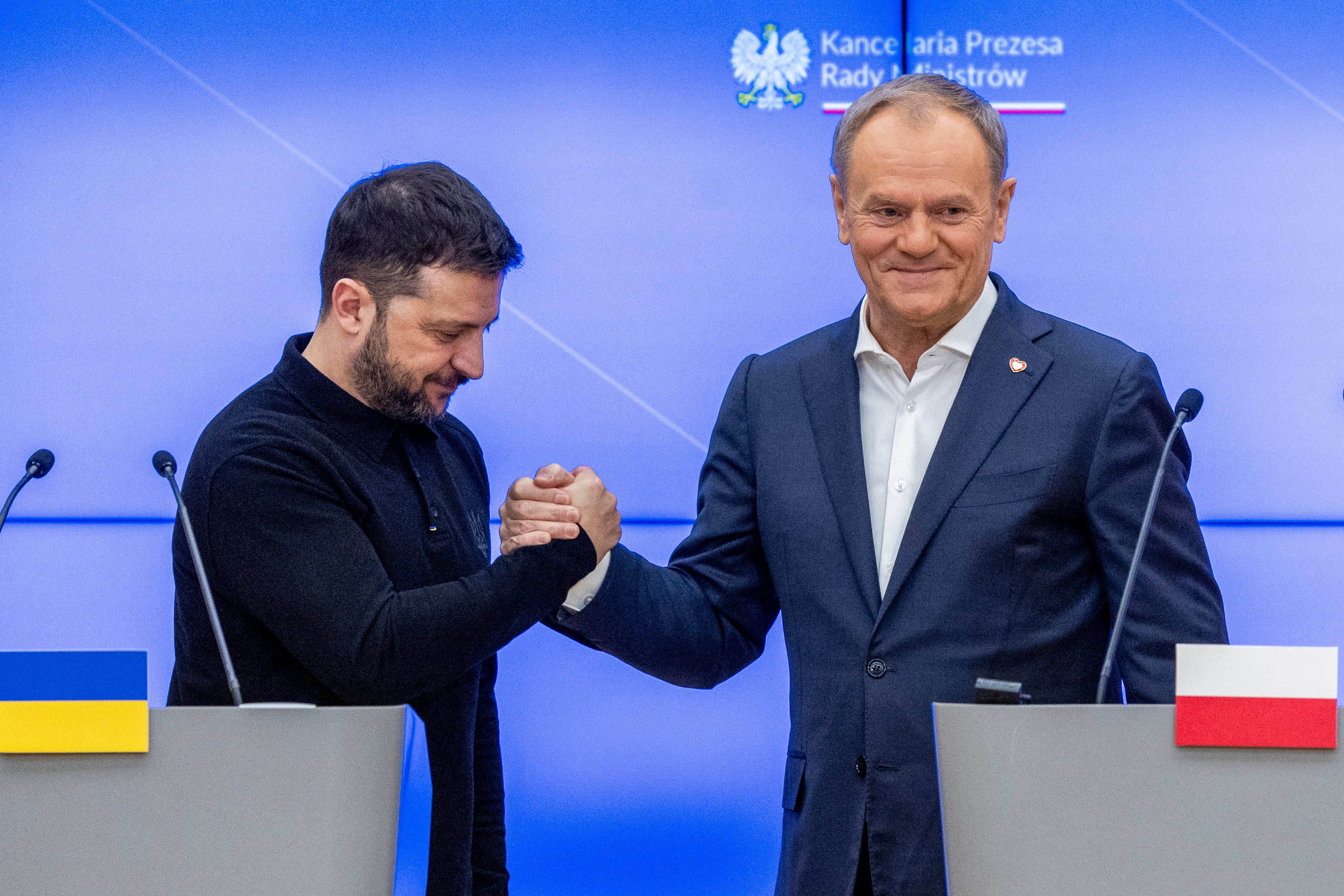 El presidente de Ucrania, Volodímir Zelenski, y el primer ministro de Polonia, Donald Tusk, durante su comparecencia conjunta hoy en Varsovia