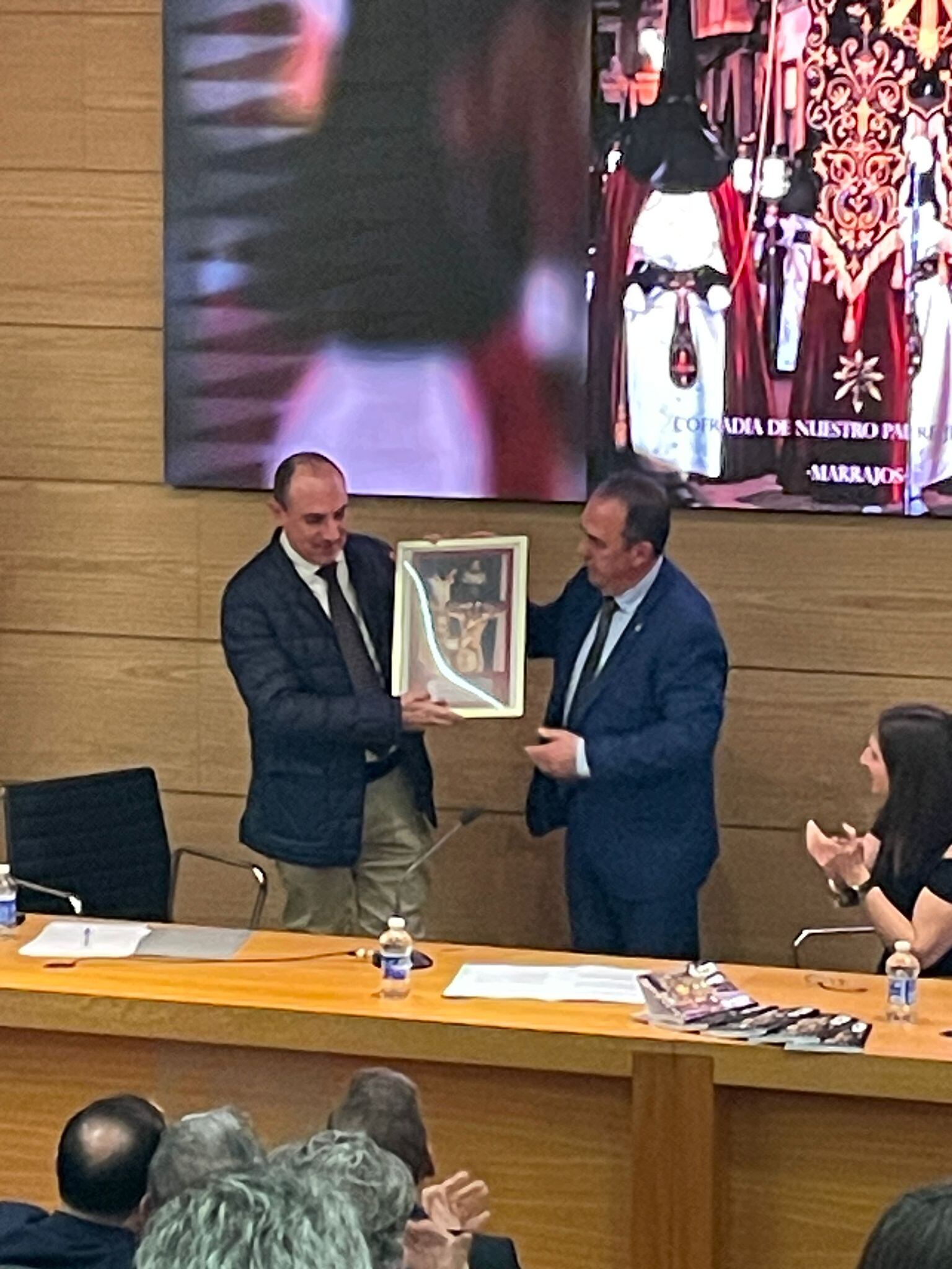 La Agrupación de La Lanzada nombra a Radio Cartagena 'Hermana de Honor'