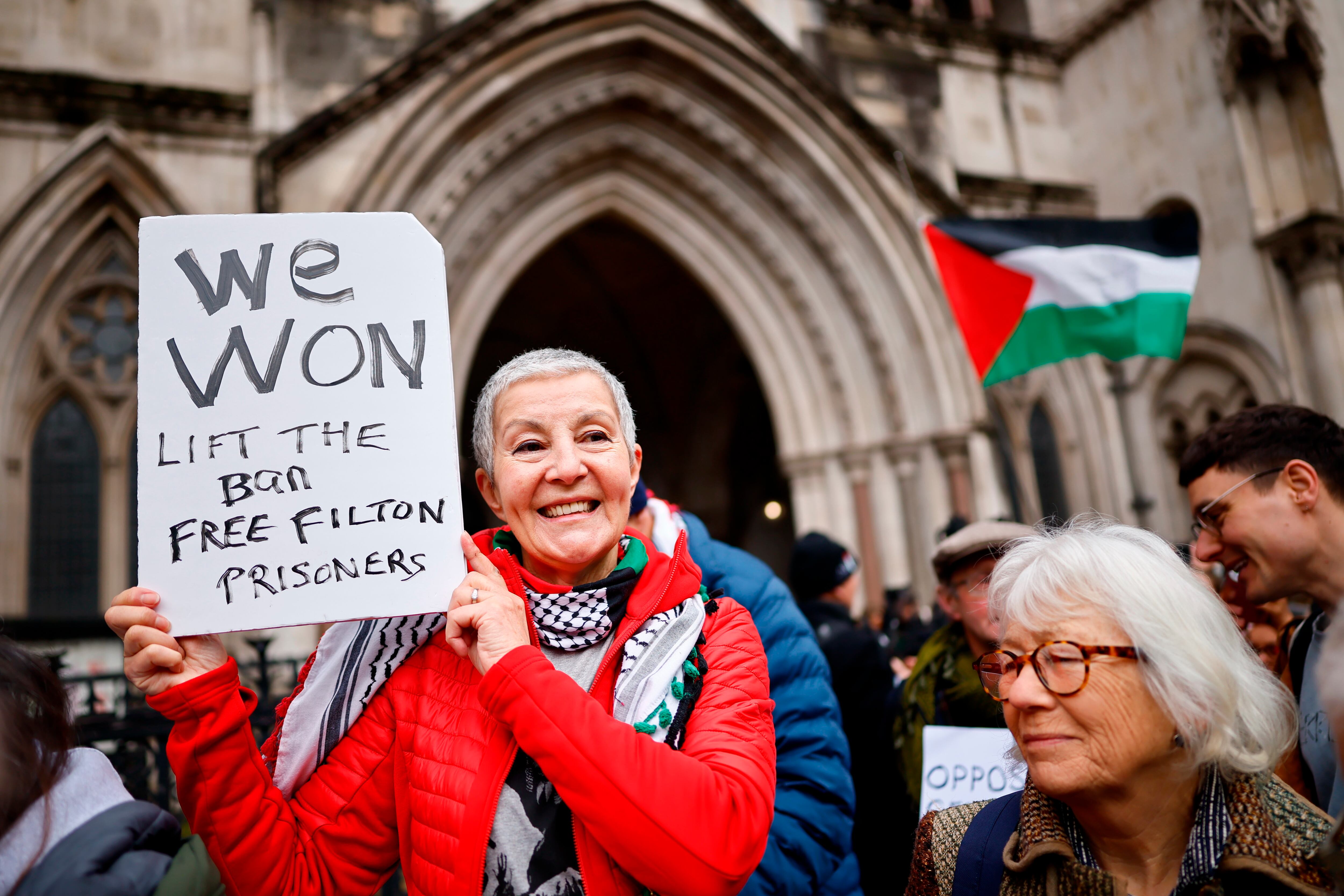La Justicia británica declara ilegal la prohibición del grupo Palestine Action.