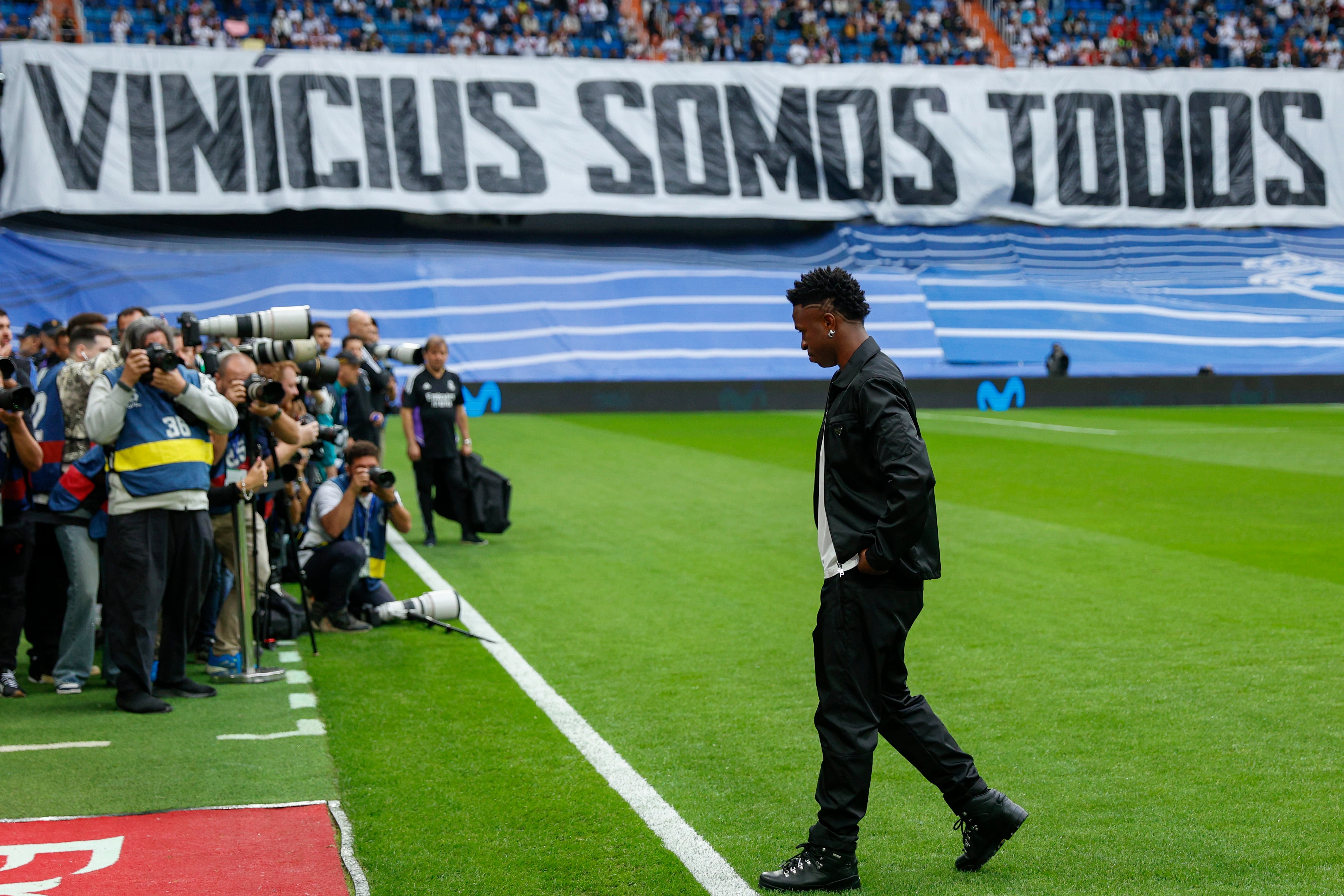 El jugador del Real Madrid Vinicius Jr. participa en un acto con motivo de los casos de racismo ocurridos en el partido anterior ante el Valencia