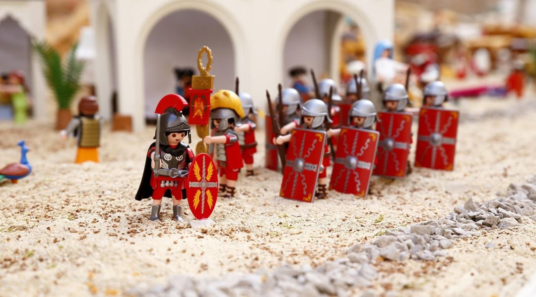 Detalle del belén de Playmobil instalado en el Centro Cultural Las Claras de Murcia