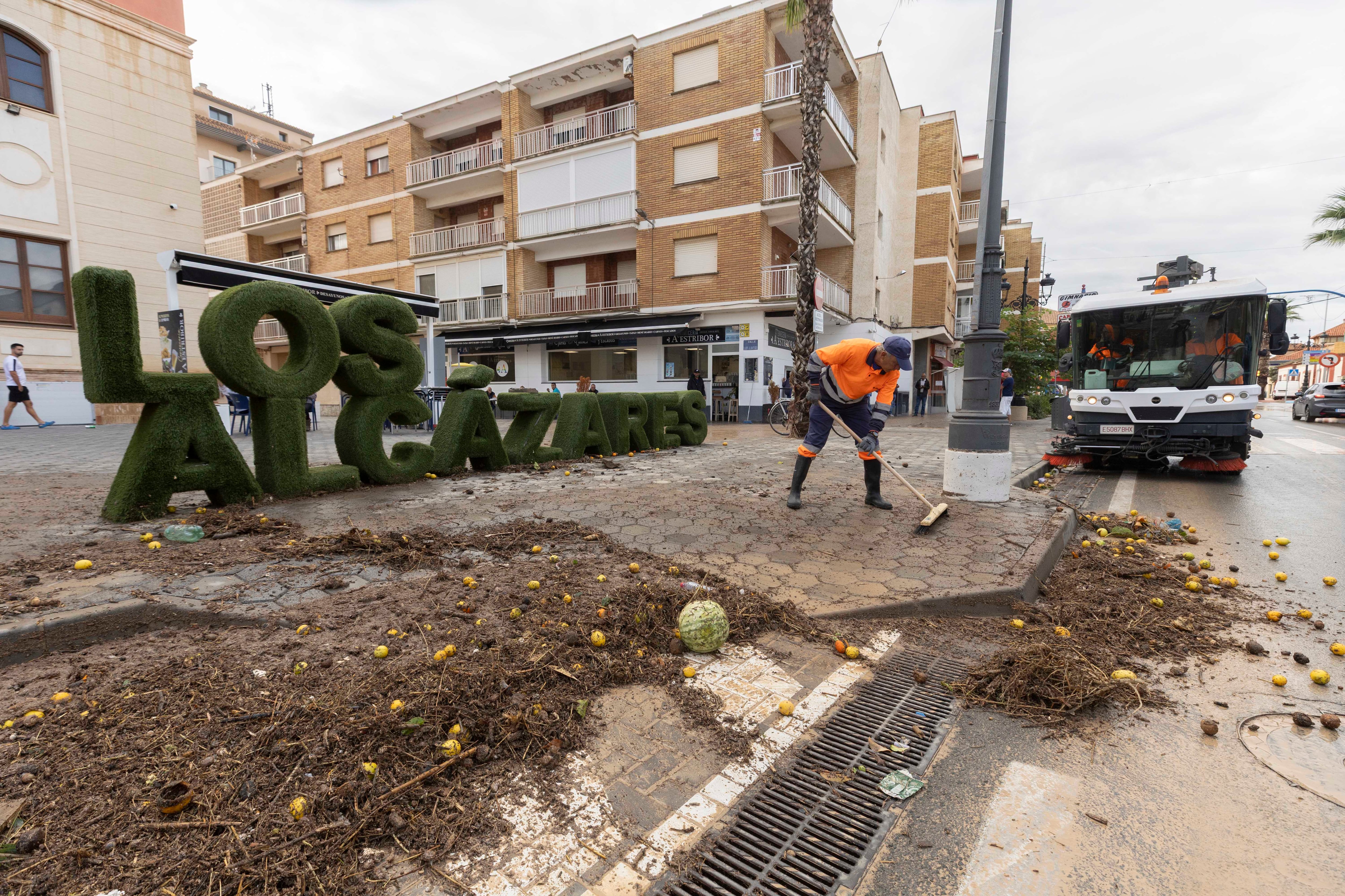 Las clases se retomarán el lunes en las zonas afectadas por la dana tras descartarse afecciones graves en los centros educativos