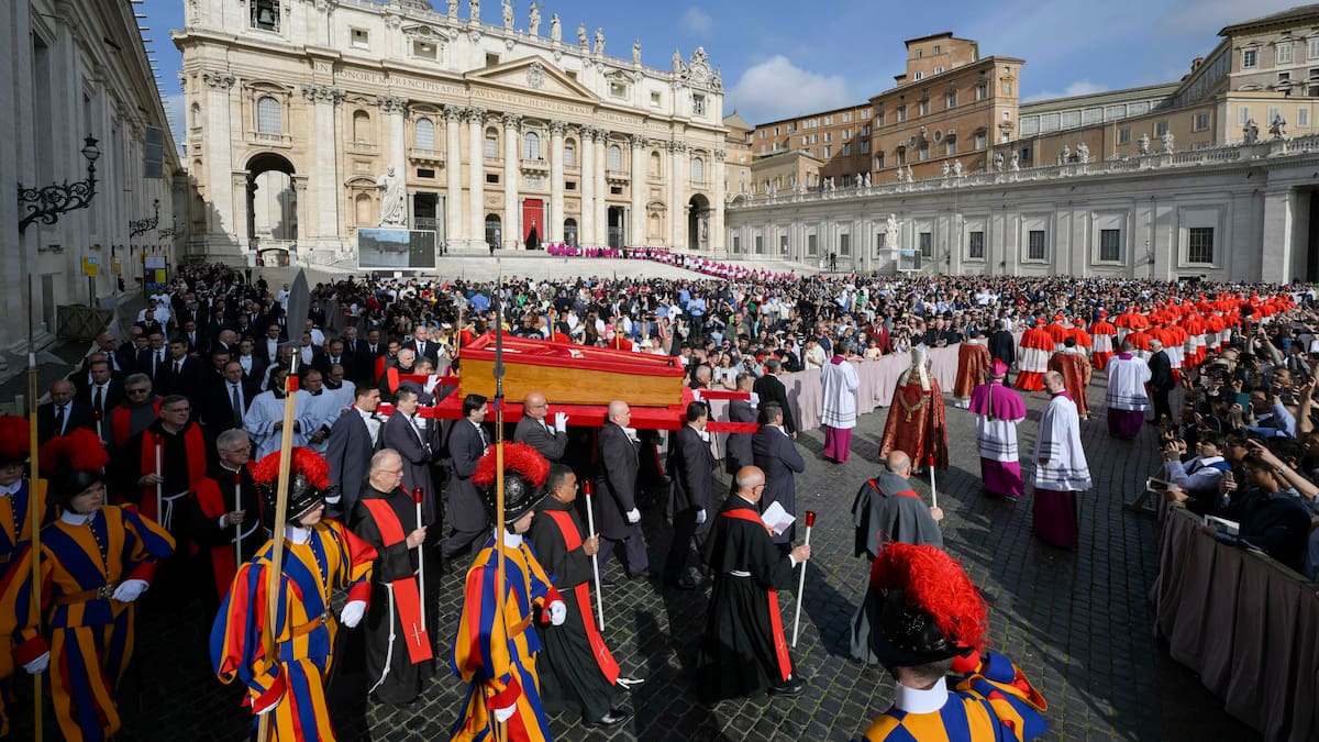 Najat El Hachmi: "Pagar y callar"
