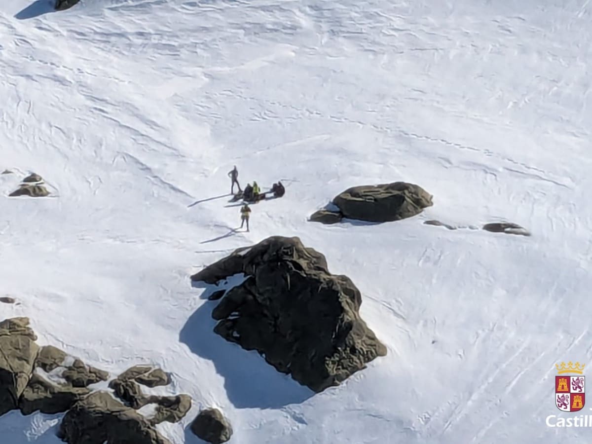 Evacuado un montañero herido en Gredos