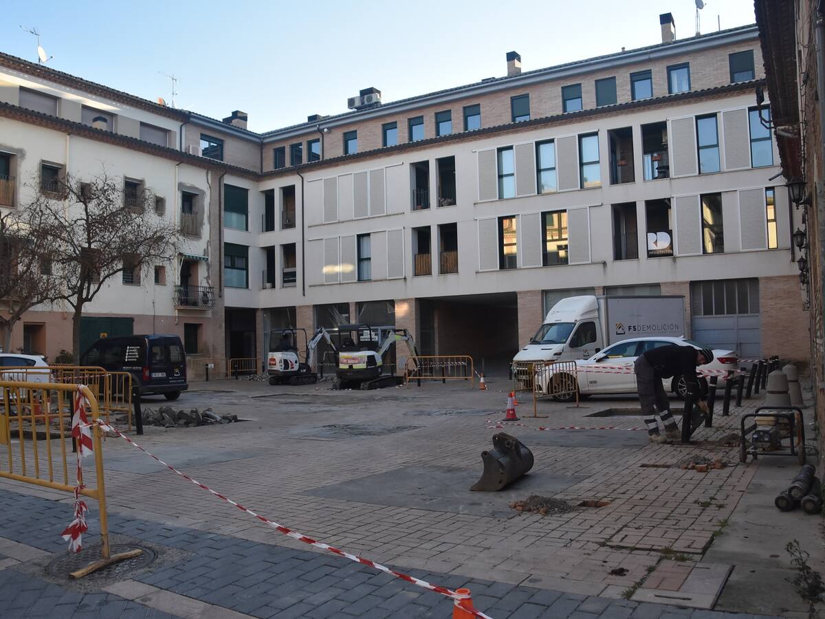 Comienza la reforma de la Plaza San Antonio de Barbastro