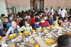 Comedor escolar del colegio Joaquín Costa en Zaragoza