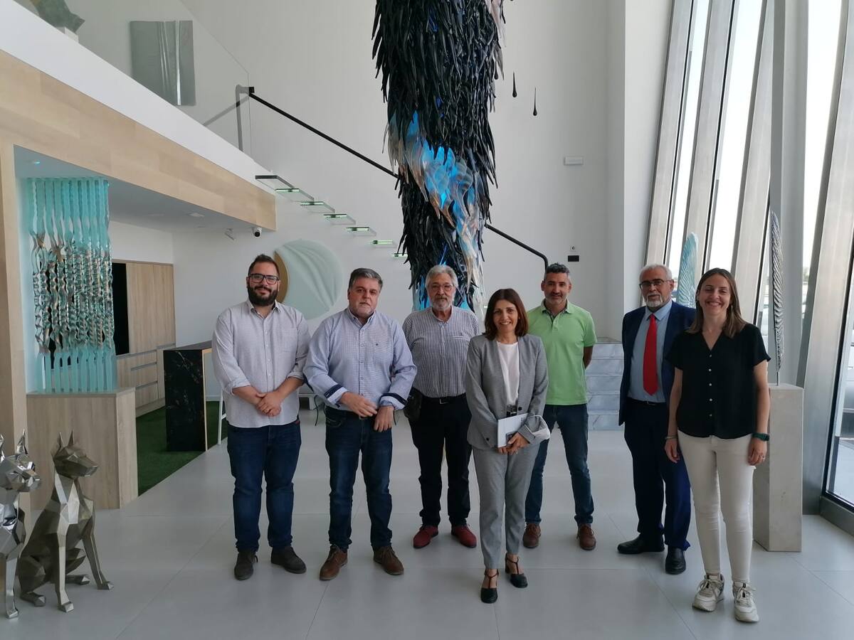 La directora General de Industria dispuesta a colaborar en la diversificación industrial de Villena