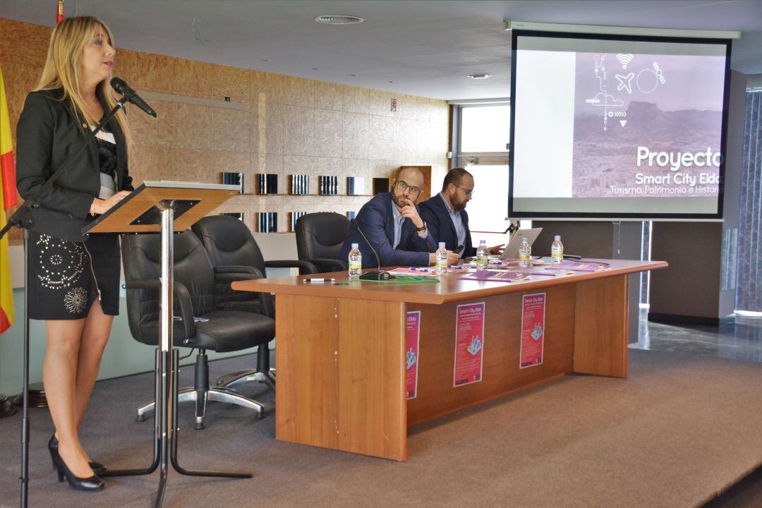 Entre los años 2019 y 2023, el proyecto Smart City plantea un cronograma con 14 acciones