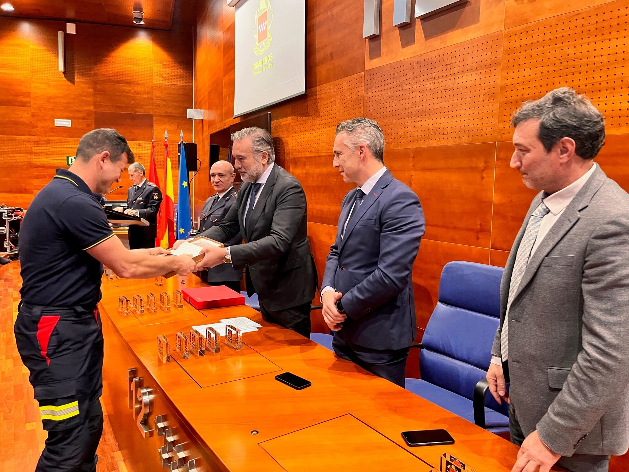 El acto de homenaje a los bomberos