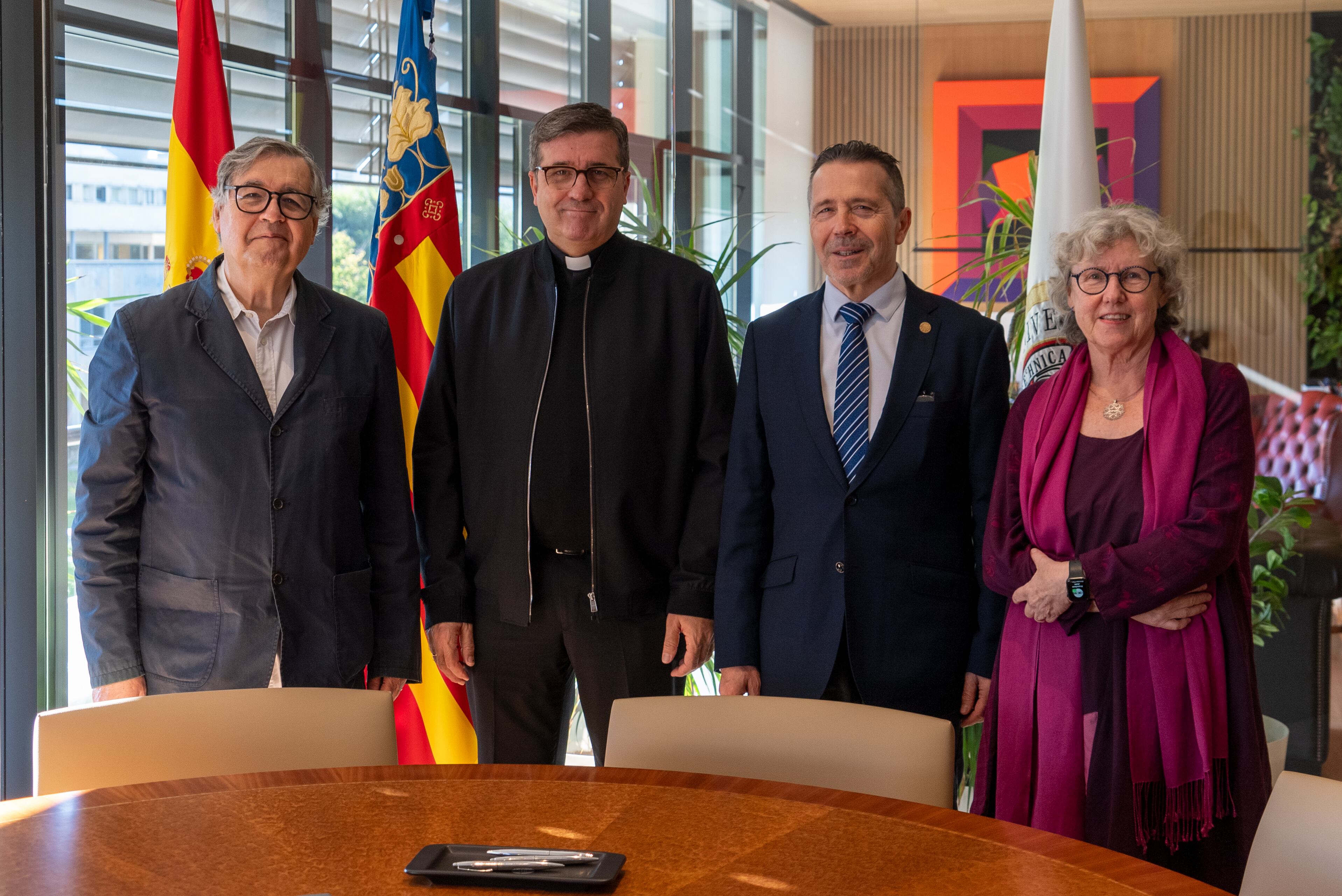 Firma del convenio para la restauración de la cúpula de la Basílica de los Desamparados
