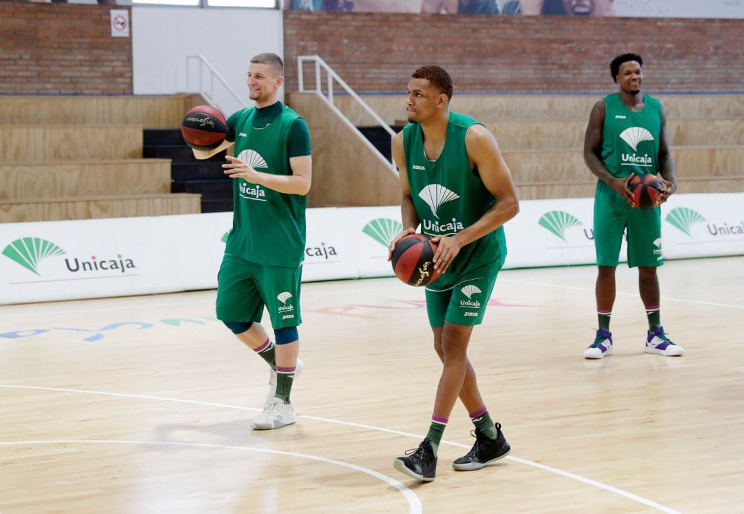 Toupane y Waczynski ya se entrenan con el grupo