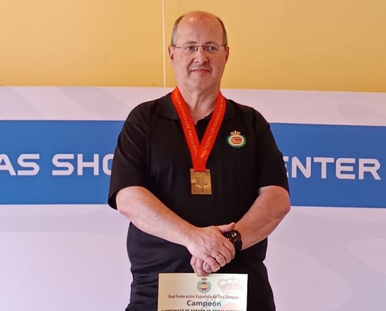 Rafael Velasco del Club de Tiro Loreto