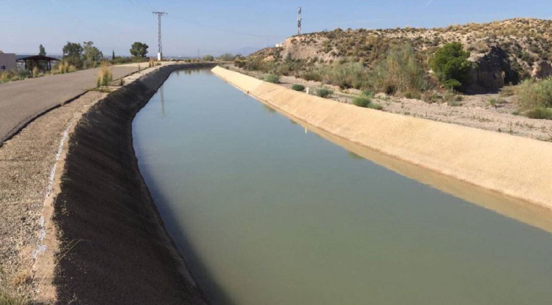 Imagen del trasvase Tajo-Segura a su paso por el municipio de Lorca