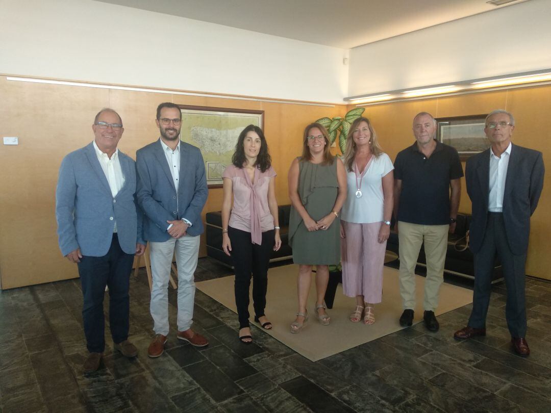 Julià és el primer per la dreta