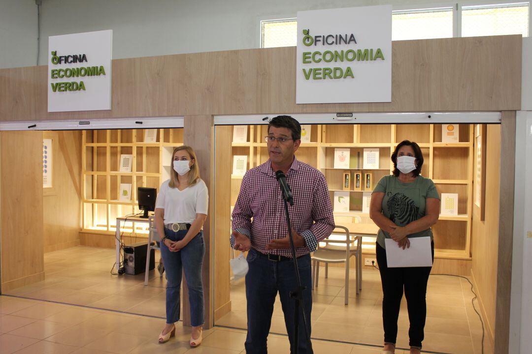 Natàlia Enguix, Jorge Rodríguez i Sayo Gandía a la presentació