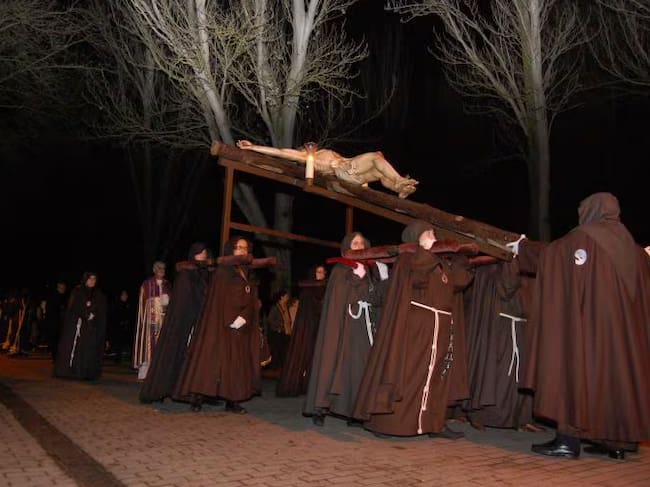 Procesión de Luz y Tinieblas en Palencia