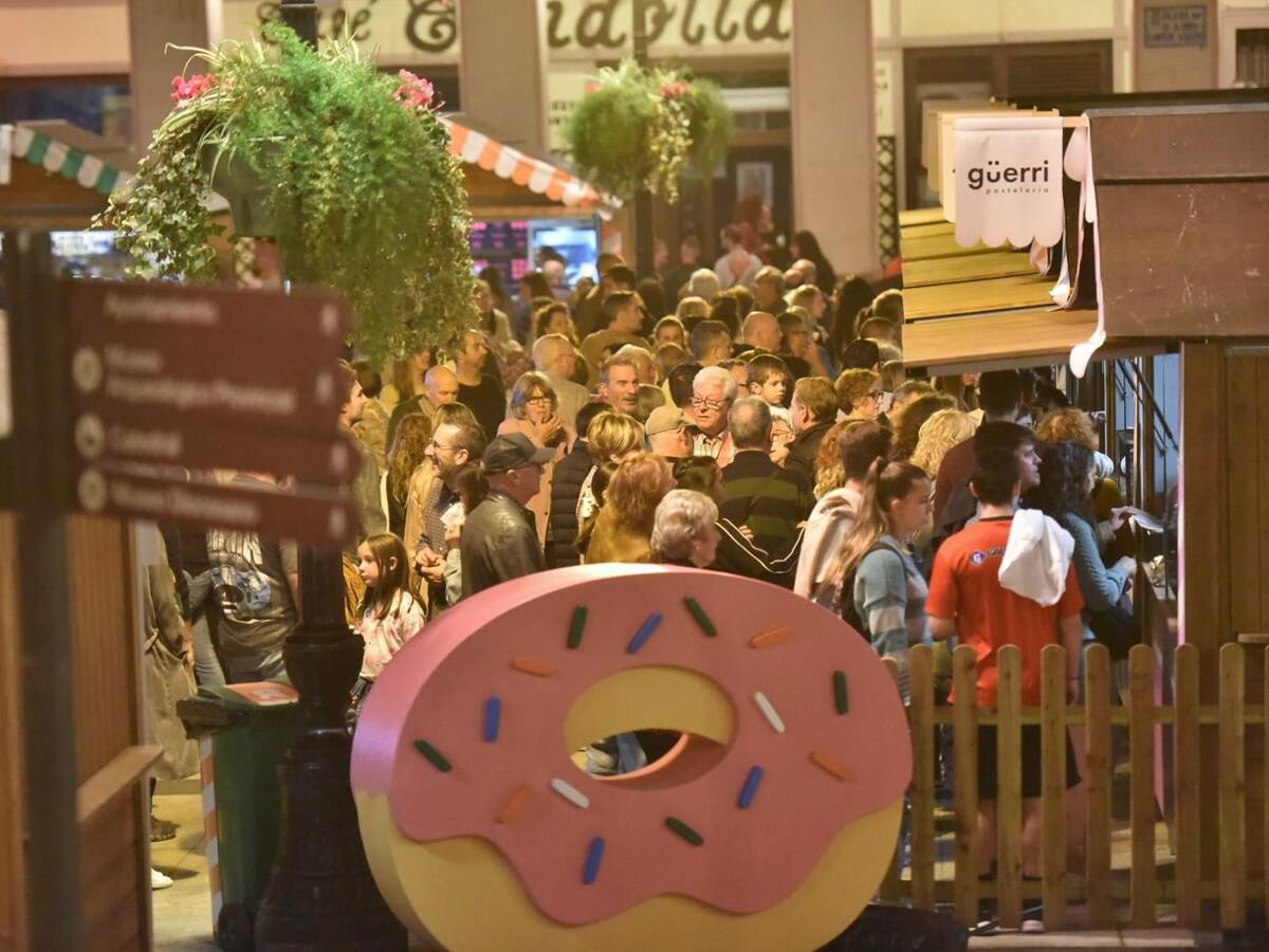 Arranca la Feria Dulce con numeroso público y buenas ventas