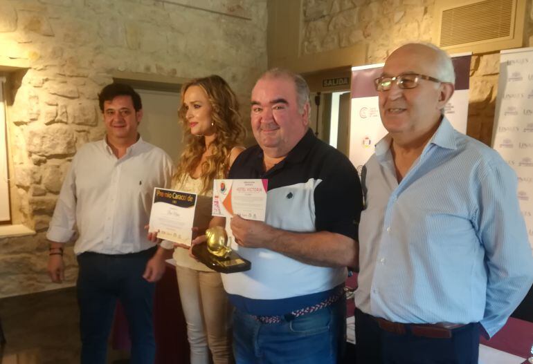 Bar Marce gana el primer premio de &quot;Caracolando por Linares&quot;.