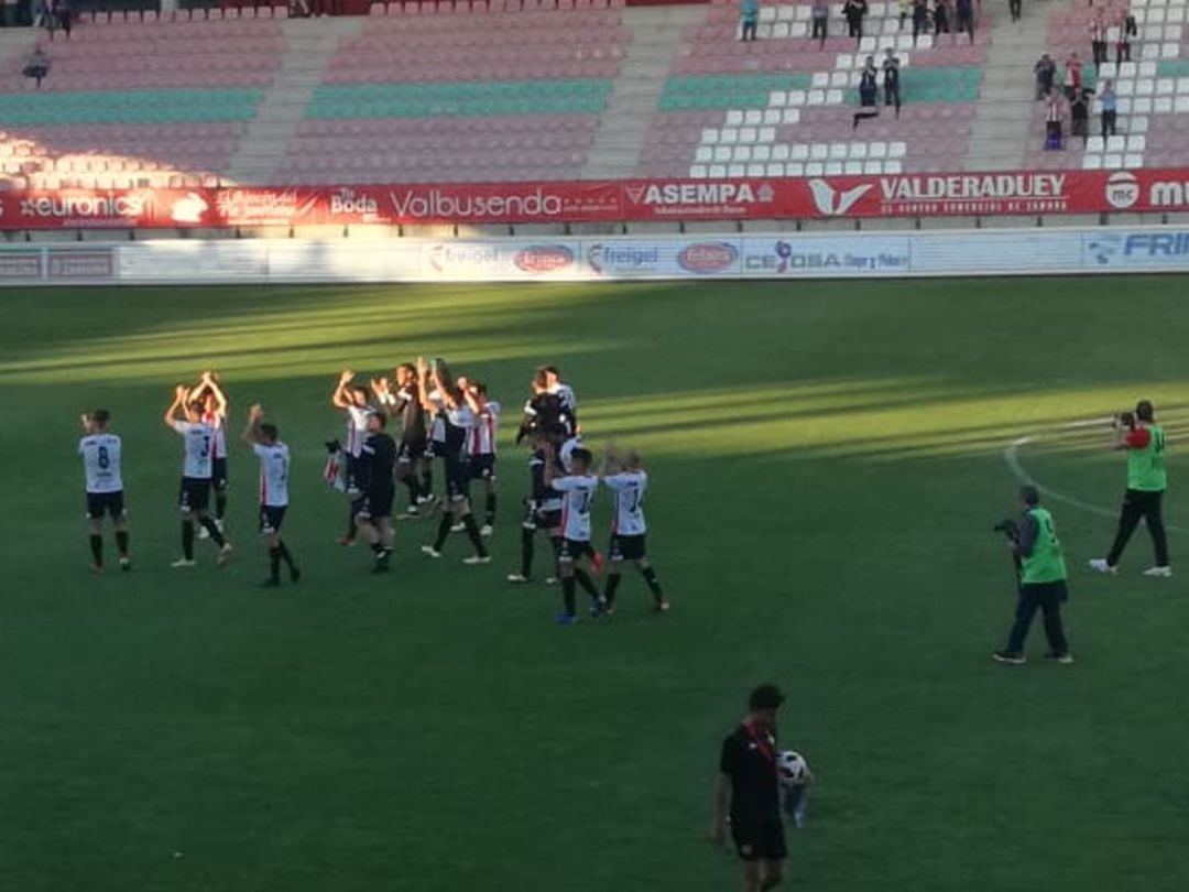 El Zamora CF celebra el campeonato la pasada temporada. Foto de archivo