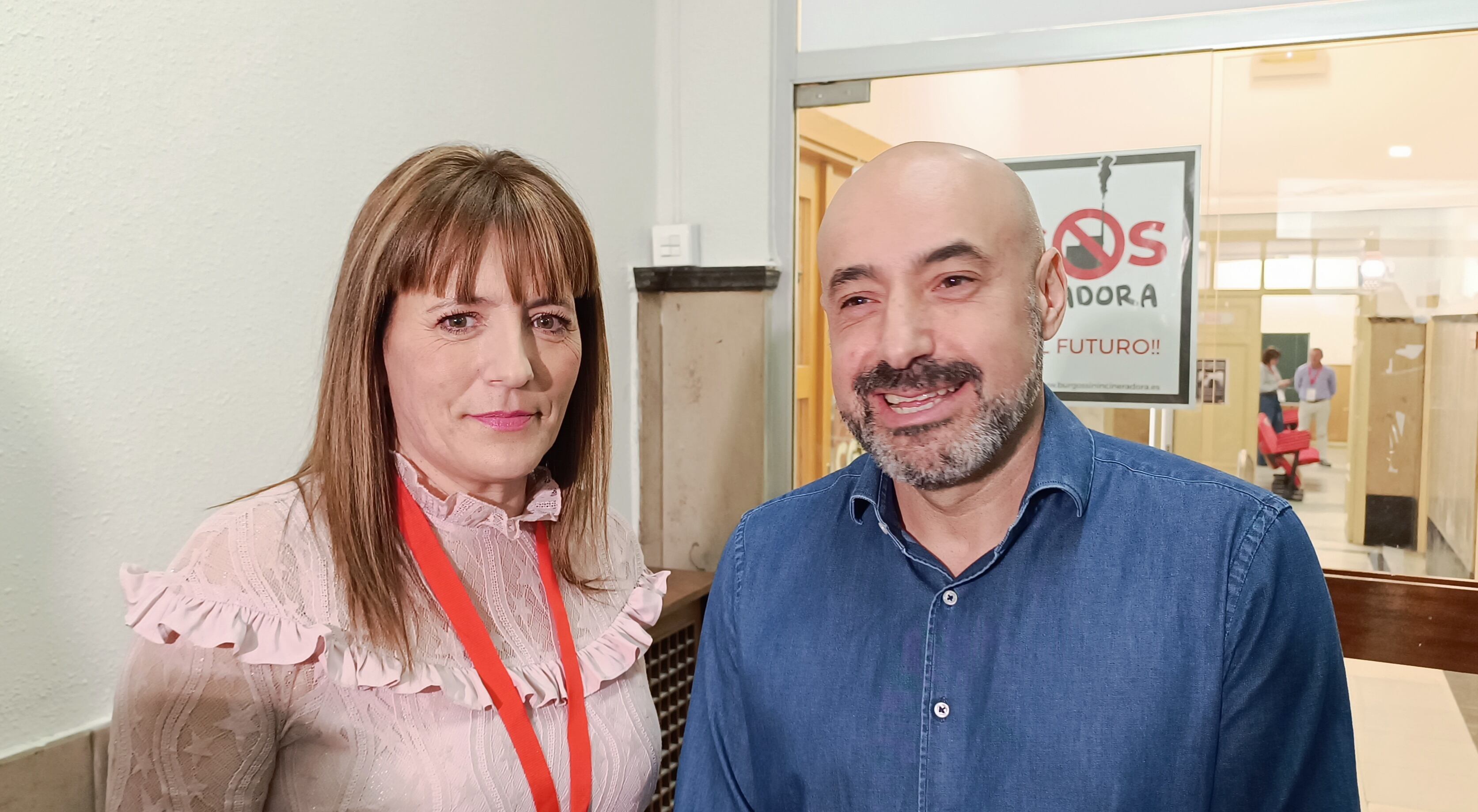 La recién elegida Secretaria general de UGT Burgos, con el Secretario del sindicato en Castilla y León, Óscar Lobo