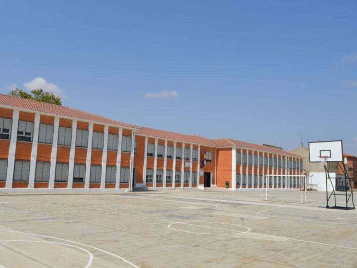 Mota del Cuervo continúa con problemas en la reconstrucción de los baños del CEIP Virgen de Manjavacas