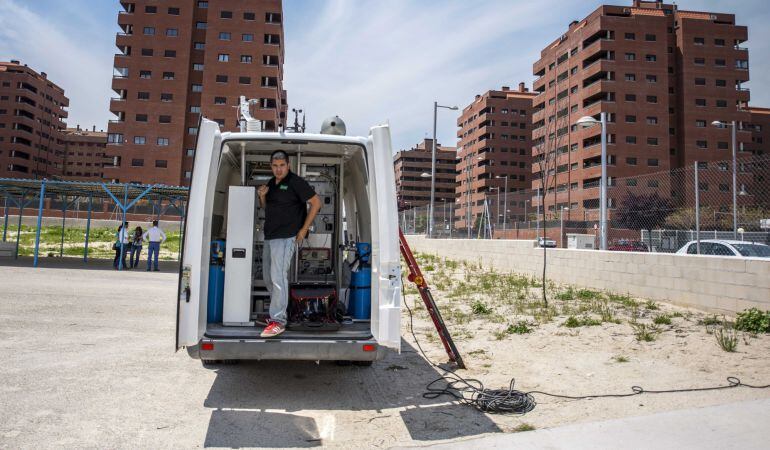 Imagen de una de las unidades móviles que analiza el aire en Seseña