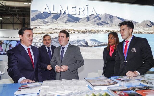 Esta acción traerá a la provincia de Almería vuelos directos con viajeros que se alojarán, como mínimo, durante cinco noches en hoteles almerienses.