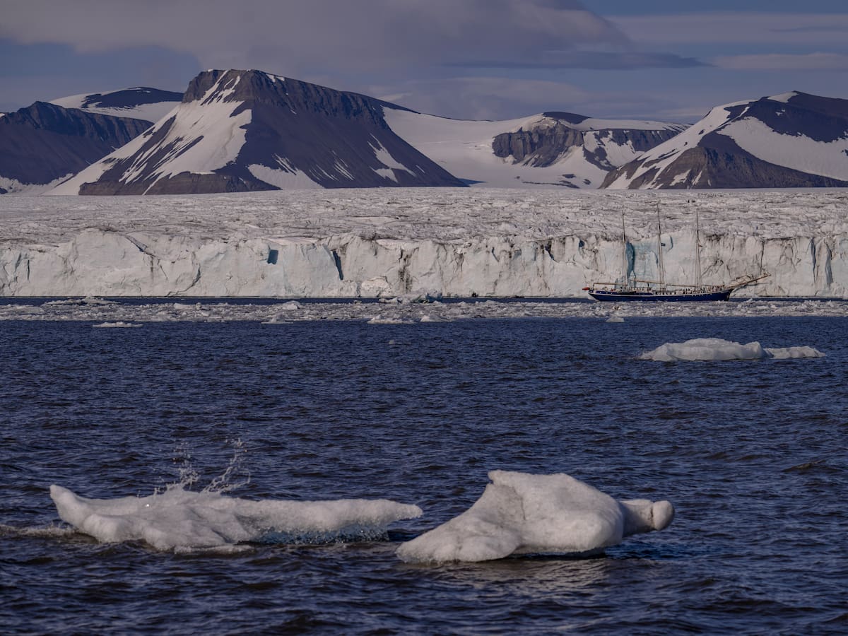 "Es un desastre": un geólogo explica la catastrófica subida de las temperaturas en el Glacial Ártico