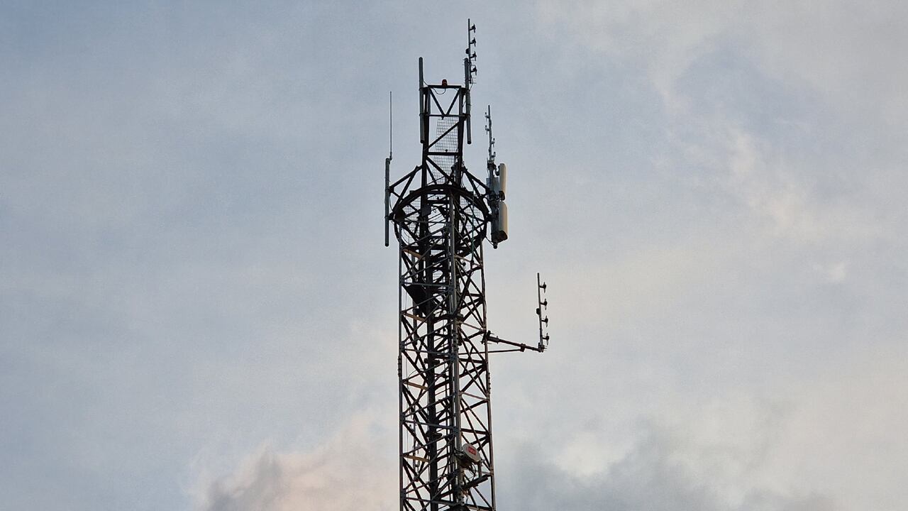 Antena de telefonía móvil en Granada