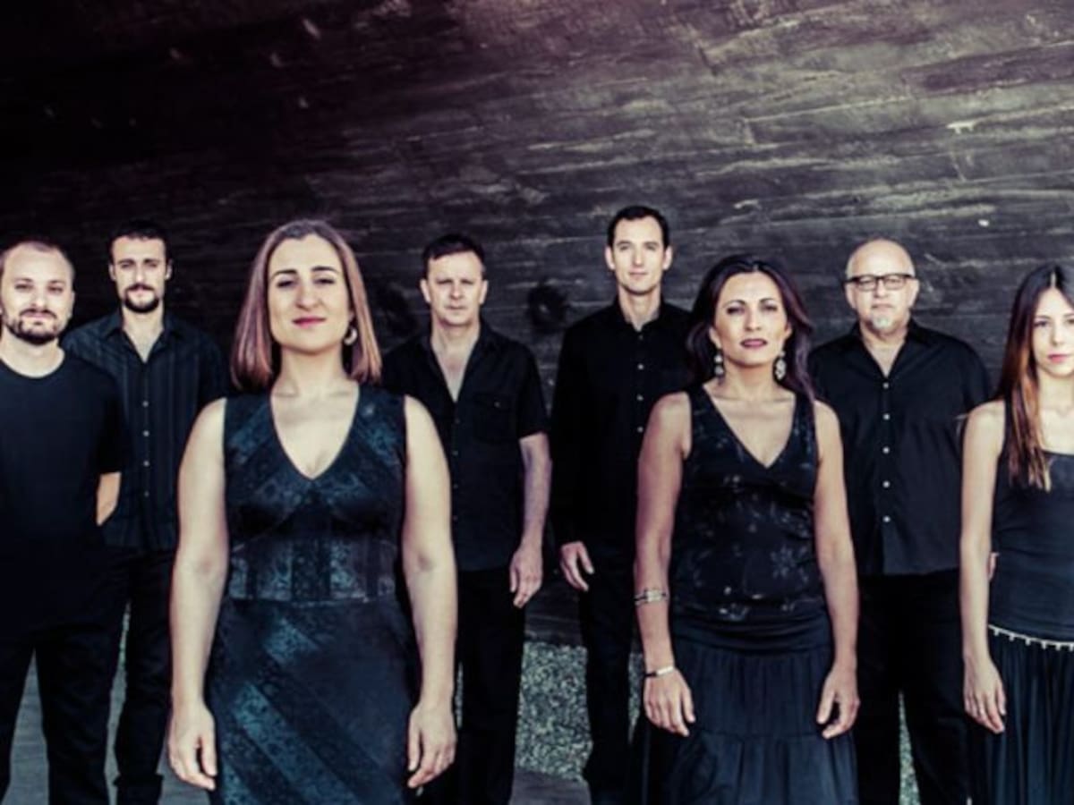 Somos Iguales: Libros modernos y canciones tradicionales