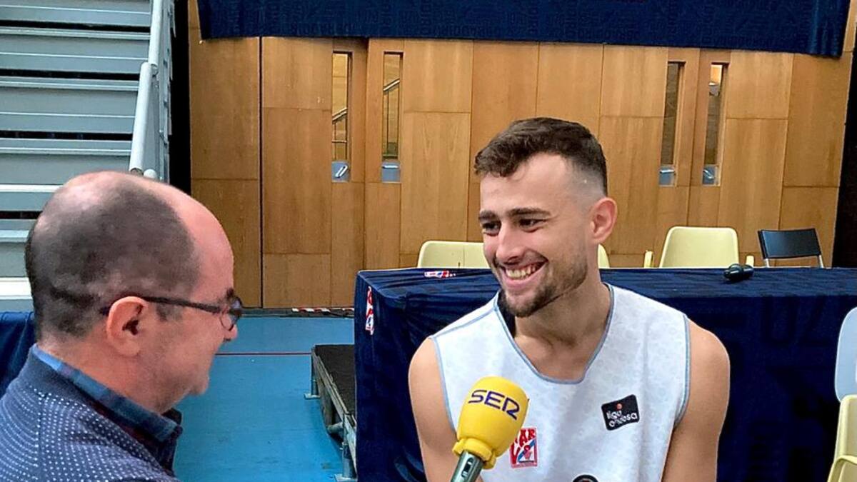 Entrevista a Roko Badzim: "Estoy muy feliz en el Obradoiro"