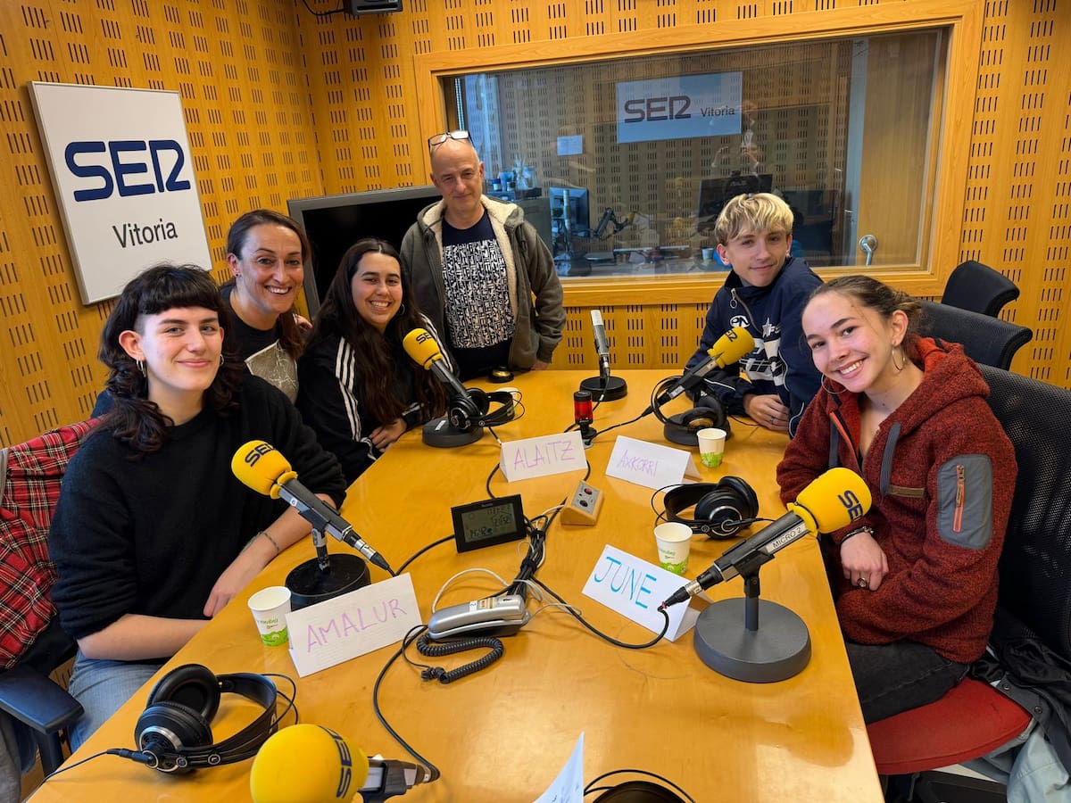 La juventud de Vitoria-Gasteiz ante un futuro incierto: "Vivimos con el miedo de ver qué va a pasar"