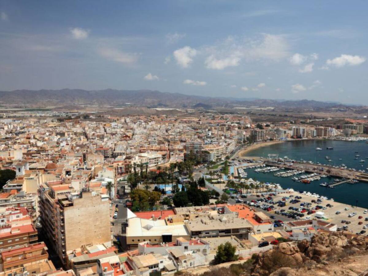 Una red de apoyo solidario cuidará de los más vulnerables en Águilas