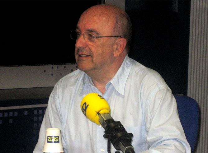 El comisario europeo de Competencia, Joaquín Almunia, ha pasado por los micrófonos de 'A vivir'