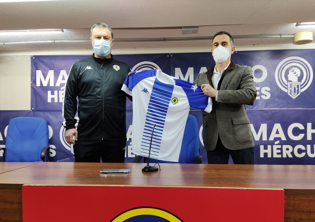 Manolo Díaz junto a Carmelo del Pozo, en su presentación