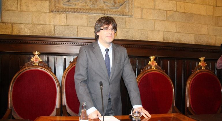 Puigdemont, en el pleno extraordinario del Ayuntamiento de Girona en el que ha presentado su renuncia