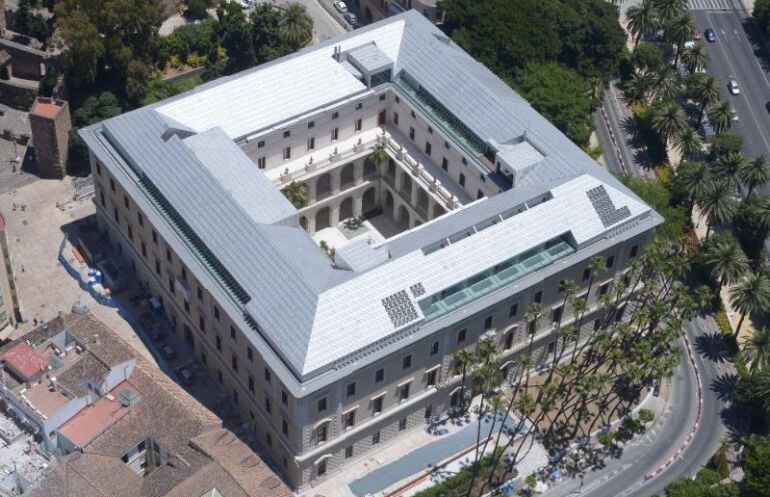 El edificio de la Aduana en el centro histórico de Málaga