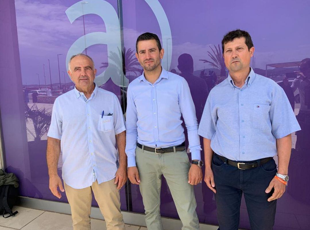 Joan Torres (PxE), Marcos Serra (PP) y José Ramón Martín (Cs)