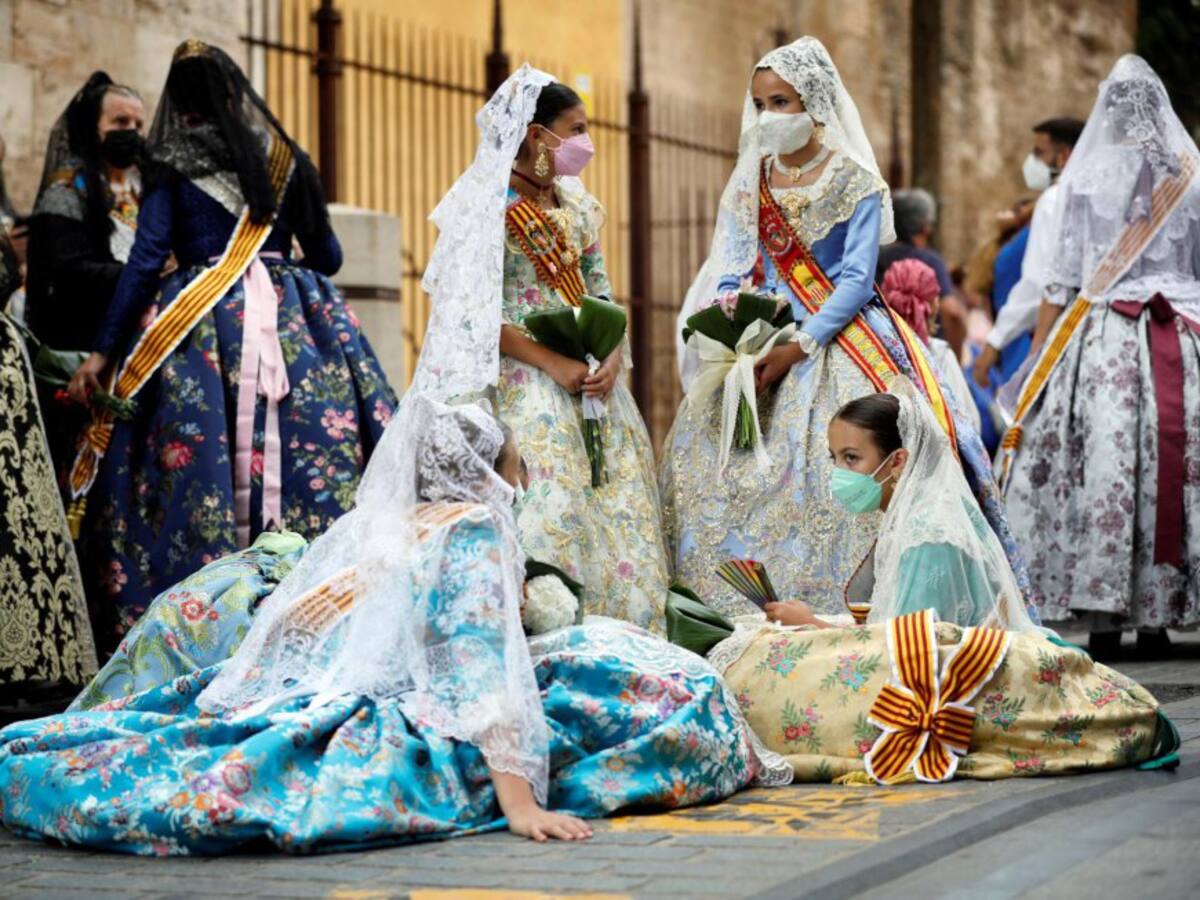 Las Fallas de 2022 alivian al sector de la indumentaria, pese a que los pedidos han llegado tarde