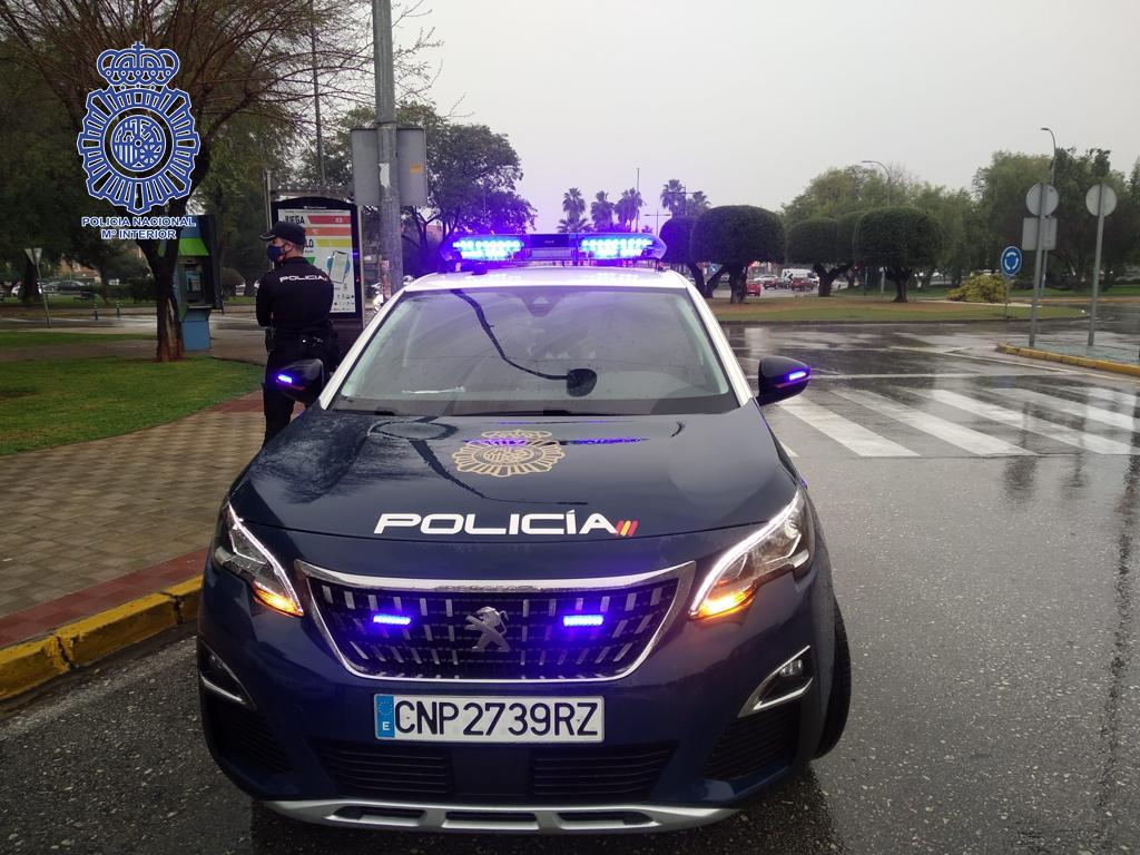 Coche del dispositivo policial/ Policía Nacional