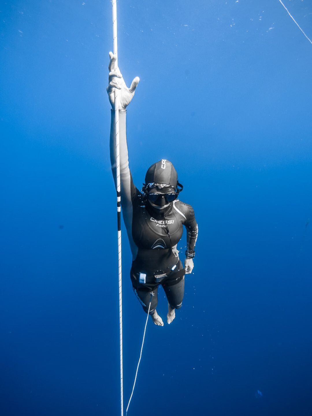 Inmersión libre en el Campeonato de España de Apnea Outdoor celebrado en Puerto del Carmen, en Lanzarote.