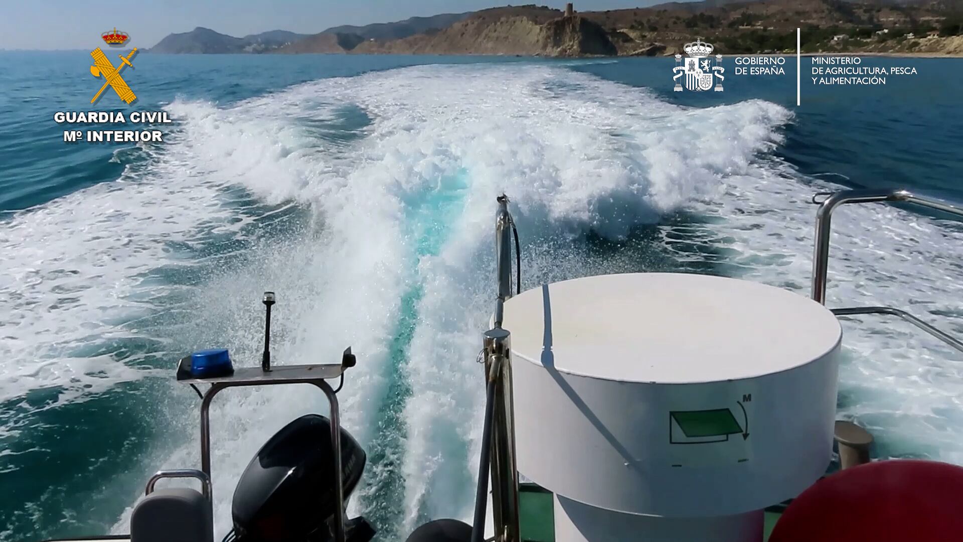 La Guardia Civil ha retirado dos redes de pesca ilegal en el Cabo de las Huertas