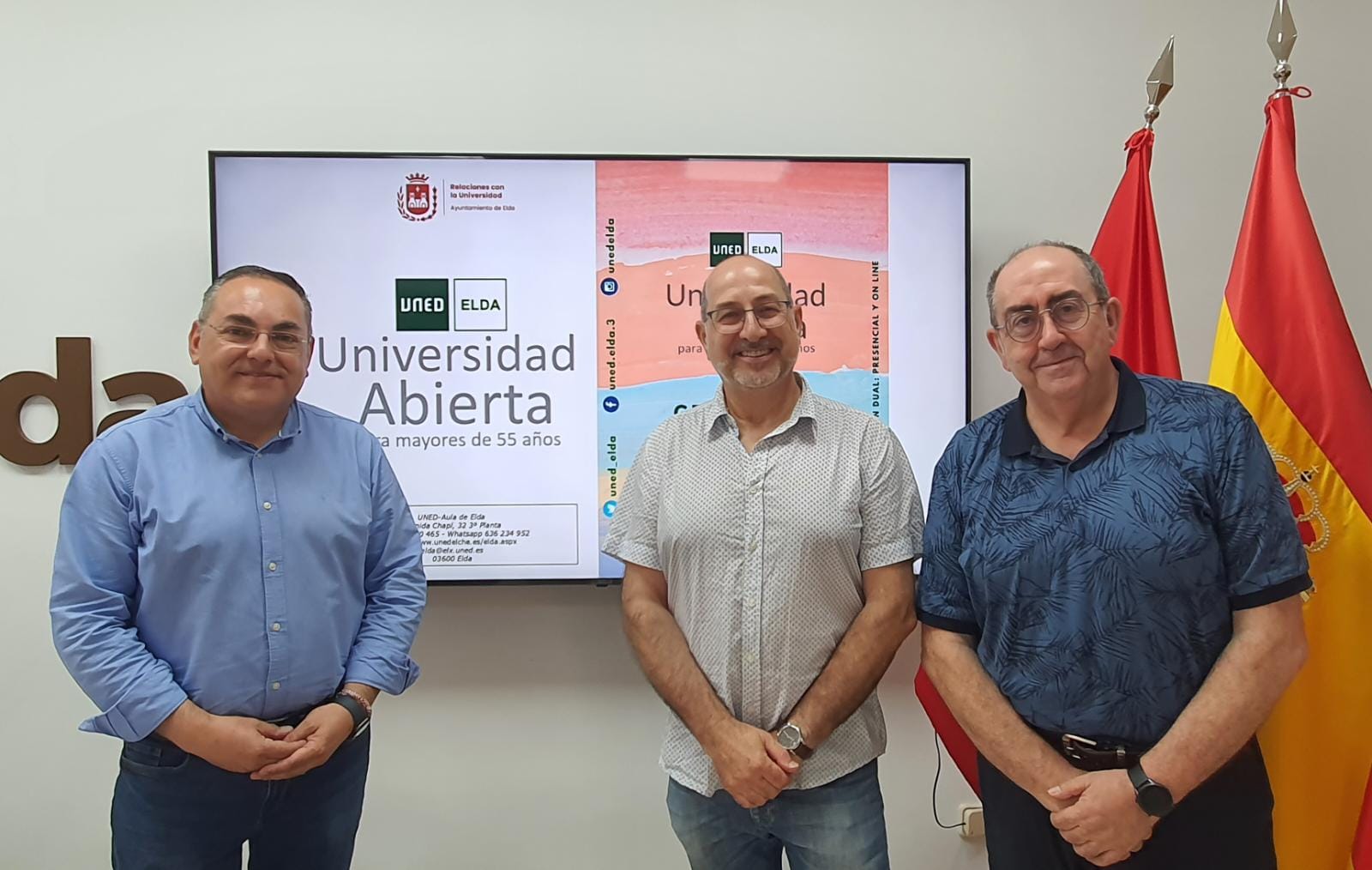 Enrique Quilez, concejal de Relaciones Institucionales y con la Universidad, José Manuel Guardia, Coordinador de la sede de la UNED en Elda y Antonio Melgarejo, Responsable del negociado del alumnado.