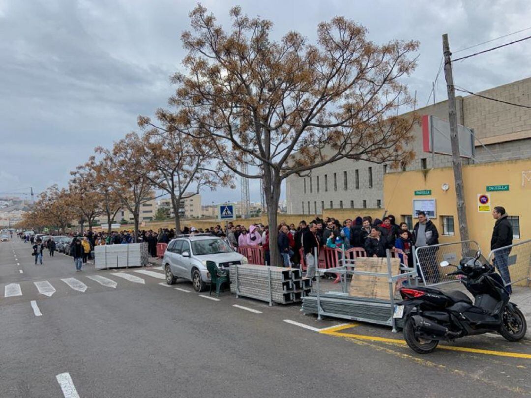 El asalto se produjo de madrugada, después de toda una jornada de venta de entradas