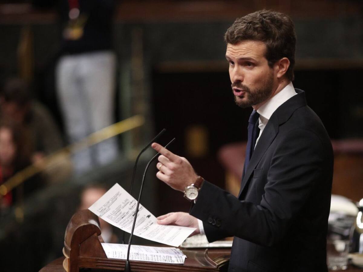 Casado anuncia que el PP apoyará a Revilla si el PSOE rompe el pacto con él